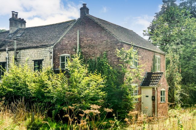 1 Spring Cottages, The Vatch, Stroud, Gloucestershire, GL6 7JY 1