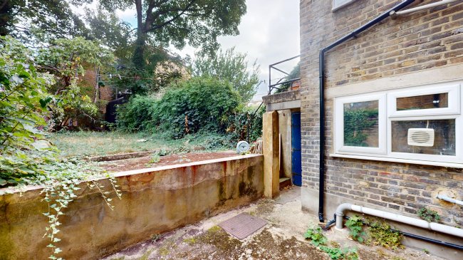 Flat A, 98 Brooke Road, Stoke Newington, London, N16 7RT 8