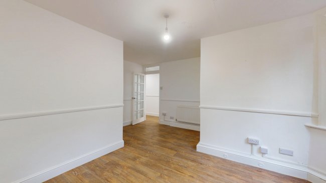Flat A, 98 Brooke Road, Stoke Newington, London, N16 7RT 8