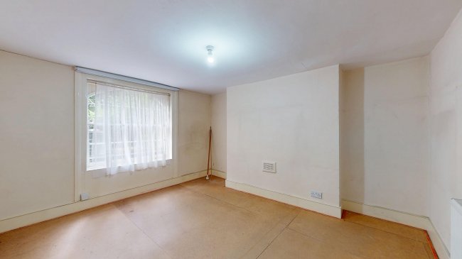 Flat A, 19 Canonbury Grove, Islington, London, N1 2HR 8