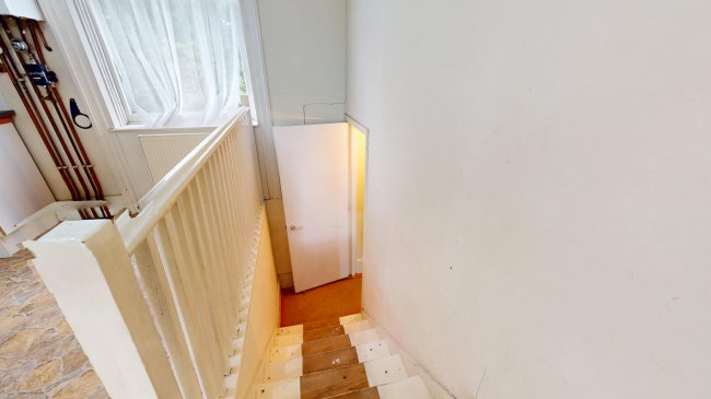 Flat A, 19 Canonbury Grove, Islington, London, N1 2HR 8