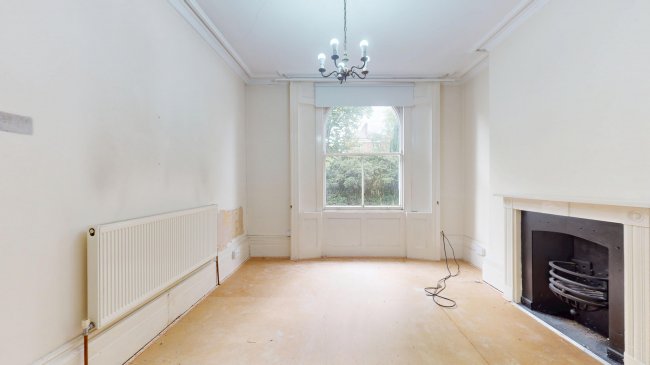 Flat A, 19 Canonbury Grove, Islington, London, N1 2HR 8