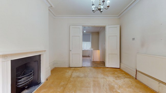 Flat A, 19 Canonbury Grove, Islington, London, N1 2HR 8