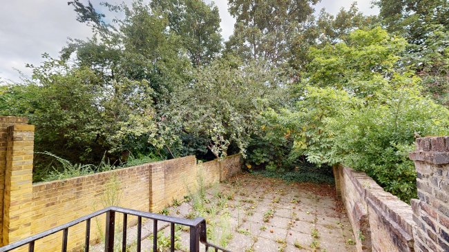 Flat A, 19 Canonbury Grove, Islington, London, N1 2HR 8