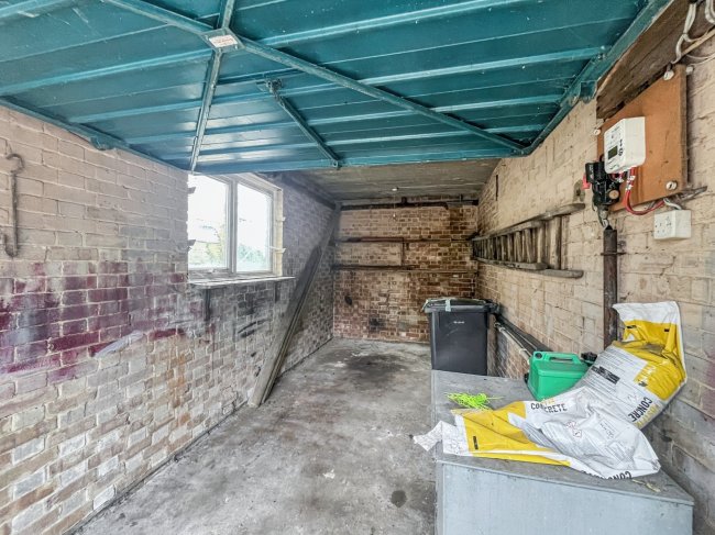 79 Riddlesdown Road, Purley, Surrey, CR8 1DH 9