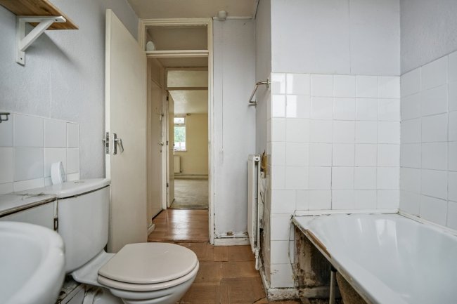 26 Halsmere Road, Camberwell, London SE5 9JQ 7