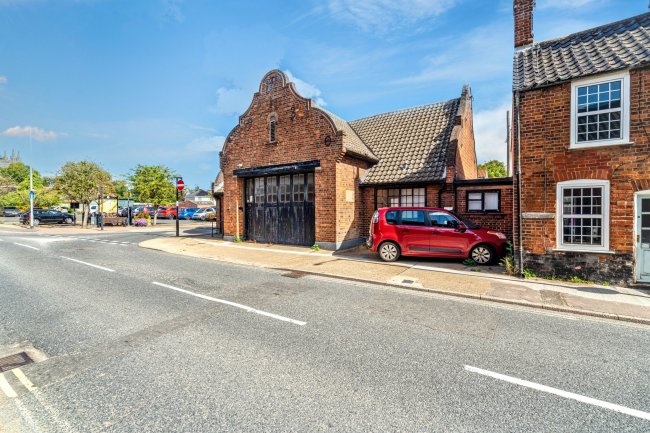 29 Lower Olland Street, Bungay, NR35 1BY 10