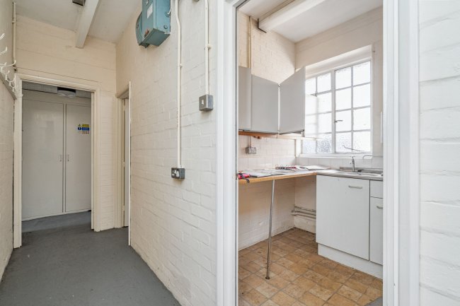 29 Lower Olland Street, Bungay, NR35 1BY 10