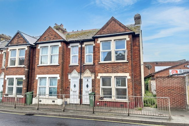 6 Orchard Villas, Cray Road, Sidcup, Kent, DA14 5DJ 7