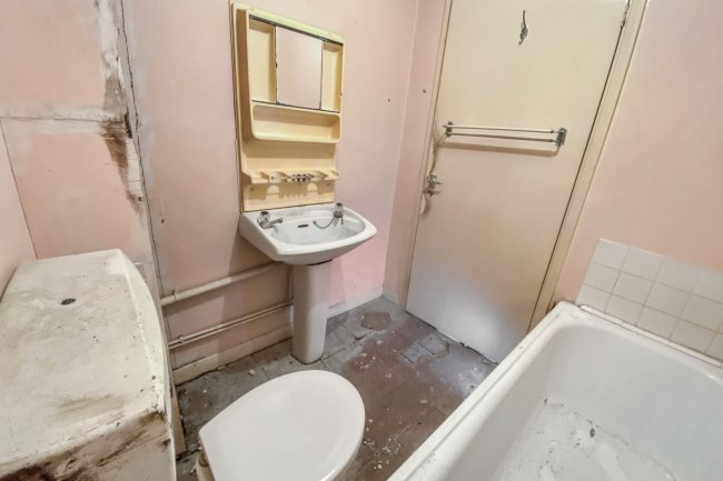 Flat B, 28 Norwood Road, Herne Hill, London, SE24 9BH 1