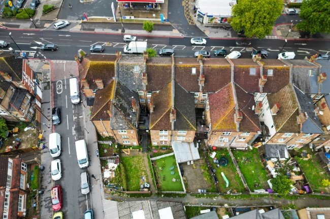 906 London Road, Thornton Heath, Surrey, CR7 7PE 1