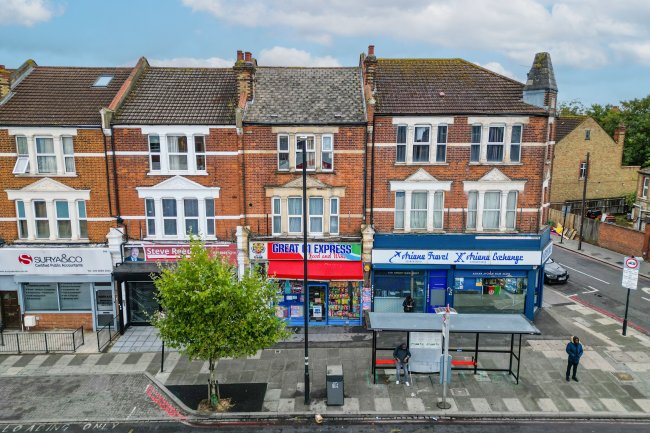 906 London Road, Thornton Heath, Surrey, CR7 7PE 1