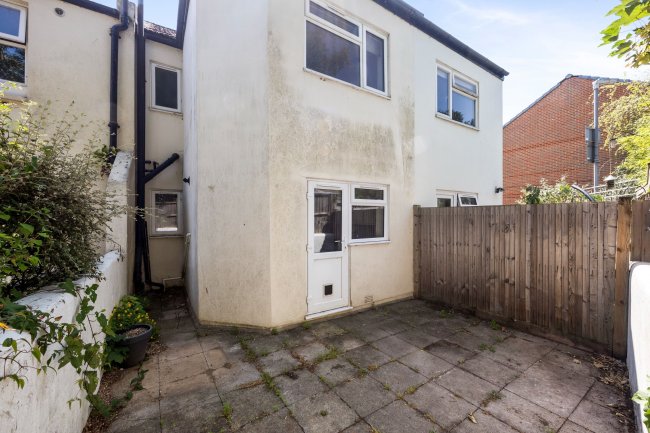 37 Mortimer Road, Hove, East Sussex, BN3 5FG 5