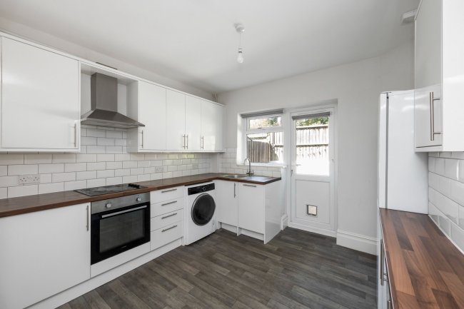 37 Mortimer Road, Hove, East Sussex, BN3 5FG 5