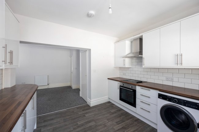 37 Mortimer Road, Hove, East Sussex, BN3 5FG 5