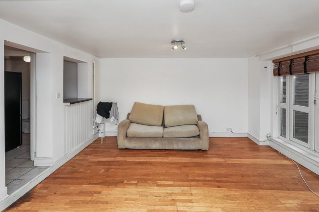 7A Wembury Mews, London N6 5XJ 7