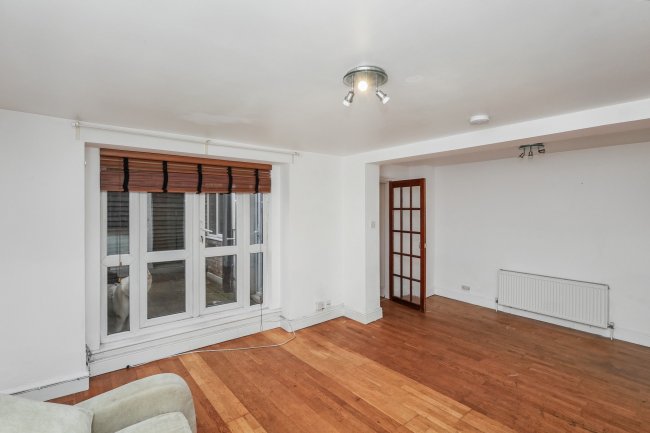 7A Wembury Mews, London N6 5XJ 7