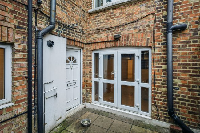 7A Wembury Mews, London N6 5XJ 7