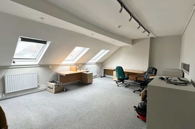 77-79 Station Road, Chingford, London, E4 7BU 7