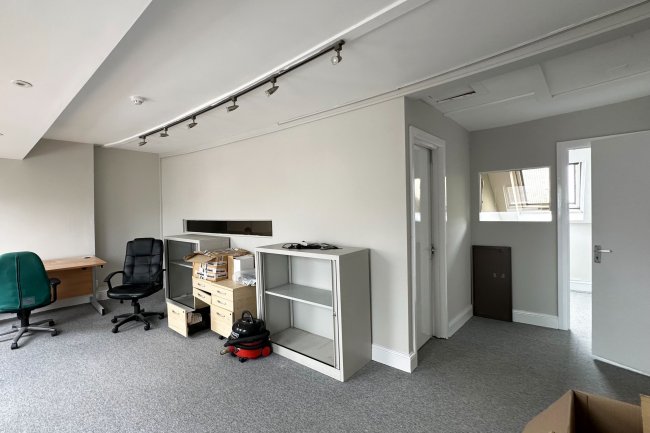 77-79 Station Road, Chingford, London, E4 7BU 7