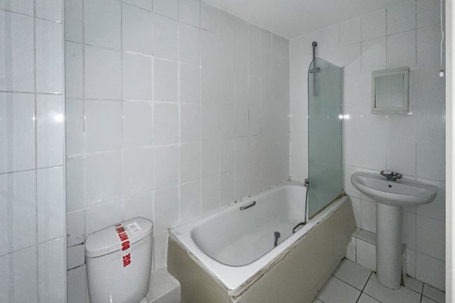 Flat 6 Lapidge House, 5 Coombe Road, Kingston Upon Thames, Surrey KT2 7AB 10