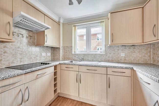 Flat 21 Chancellor Court, Broomfield Road, Chelmsford CM1 1RY 5