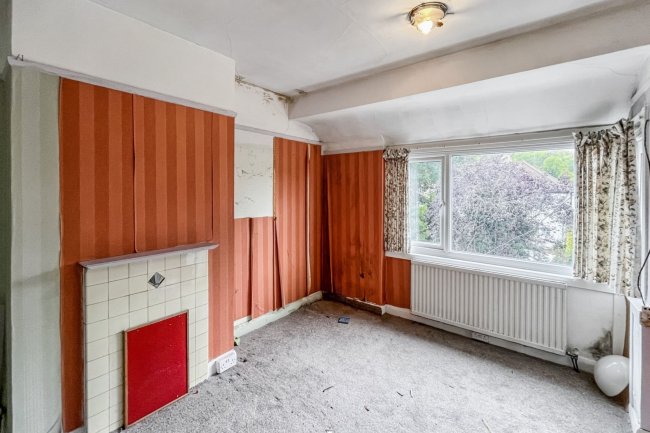 10 Kenmore Road, Kenley, Surrey, CR8 5NU 1