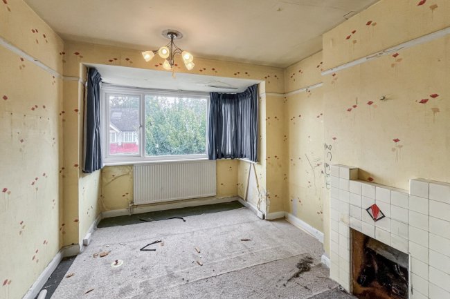 10 Kenmore Road, Kenley, Surrey, CR8 5NU 1