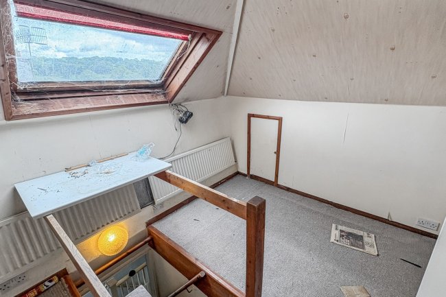 10 Kenmore Road, Kenley, Surrey, CR8 5NU 1