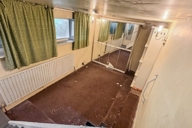 10 Kenmore Road, Kenley, Surrey, CR8 5NU 1