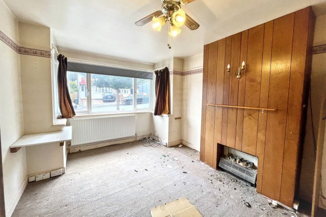 10 Kenmore Road, Kenley, Surrey, CR8 5NU 1