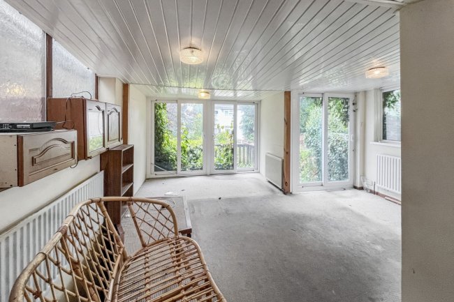 10 Kenmore Road, Kenley, Surrey, CR8 5NU 1