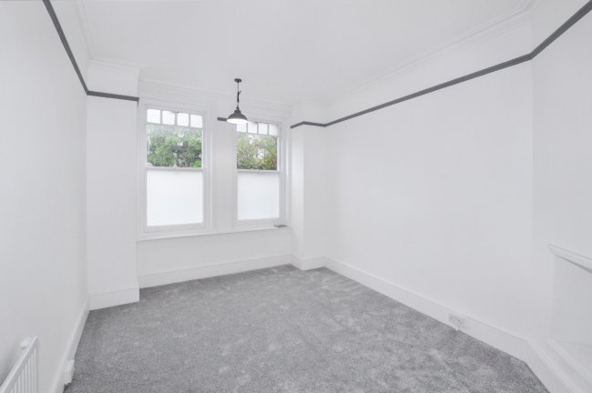 7 Burgess Park Mansions, Fortune Green Road, West Hampstead, London, NW6 1DP 4