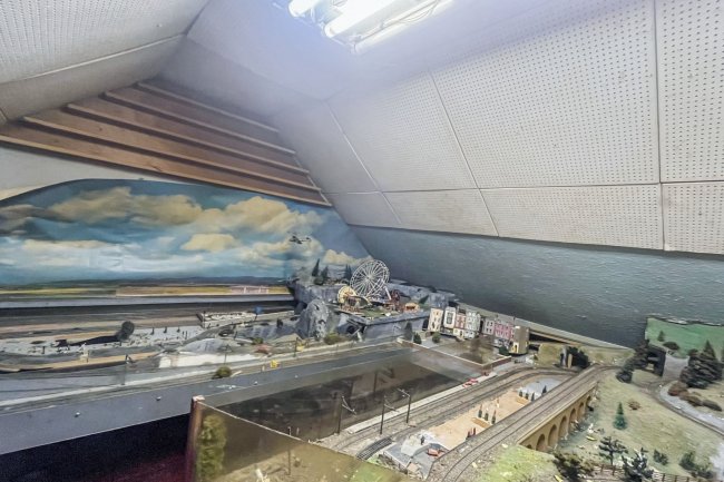 158 Dunley Drive, Croydon, Surrey, CR0 0RE 10