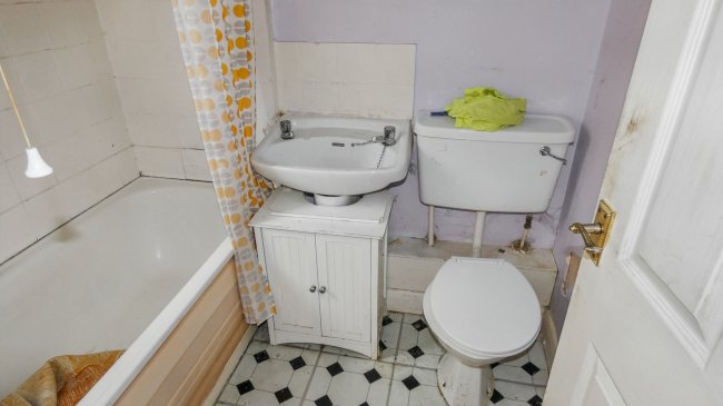 18 Endeavour Crescent, Hull, East Yorkshire, HU9 5SY 7