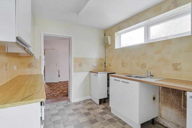 7 Oldfield Road, Westbury, Wiltshire BA13 3LA 9