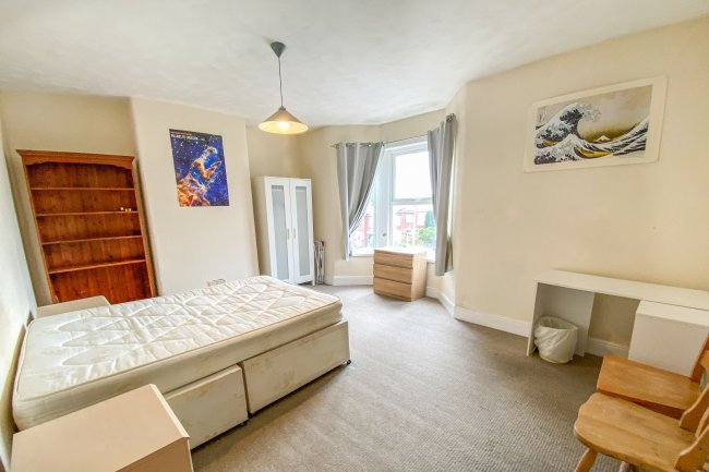 126 Pinhoe Road, Exeter EX4 7HJ 5