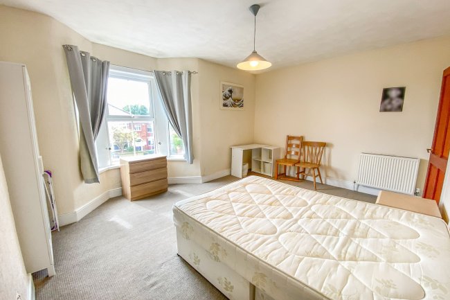 126 Pinhoe Road, Exeter EX4 7HJ 5