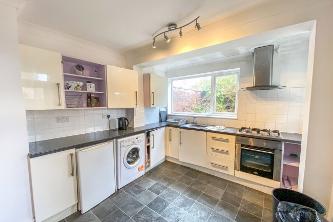 126 Pinhoe Road, Exeter EX4 7HJ 5
