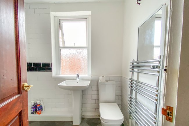 126 Pinhoe Road, Exeter EX4 7HJ 5