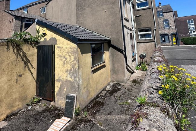 9 Oxford Street, Workington CA14 2AL 3