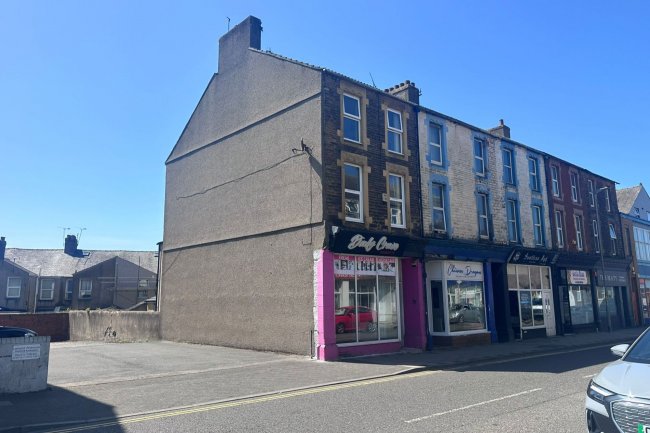 9 Oxford Street, Workington CA14 2AL 3