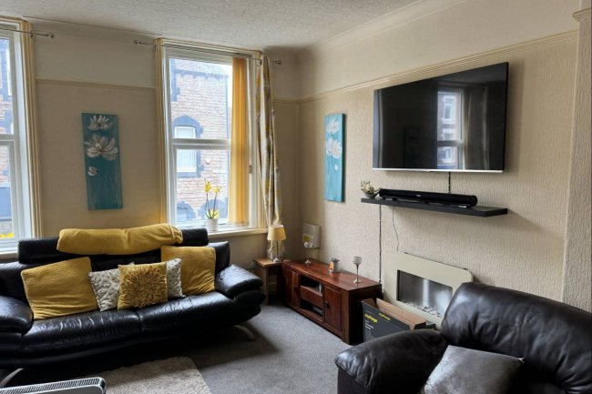 9 Oxford Street, Workington CA14 2AL 3