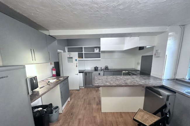 Y Foelas, Station Road, Llanrug, Caernarfon LL55 4BE 3