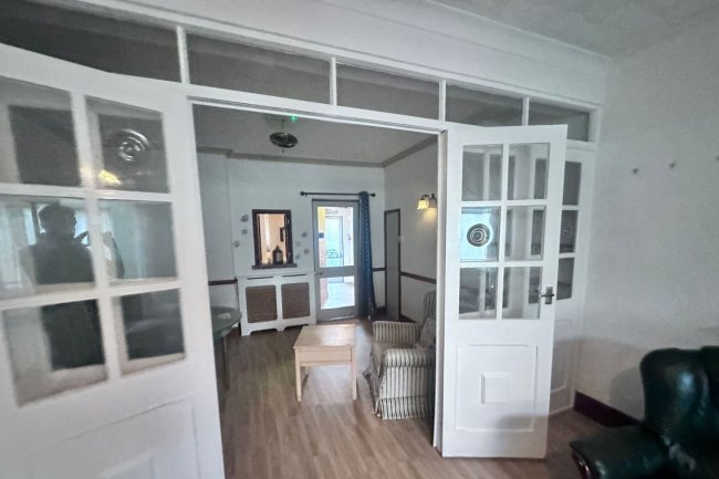 Y Foelas, Station Road, Llanrug, Caernarfon LL55 4BE 3