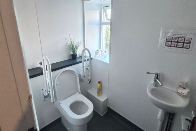 Y Foelas, Station Road, Llanrug, Caernarfon LL55 4BE 3