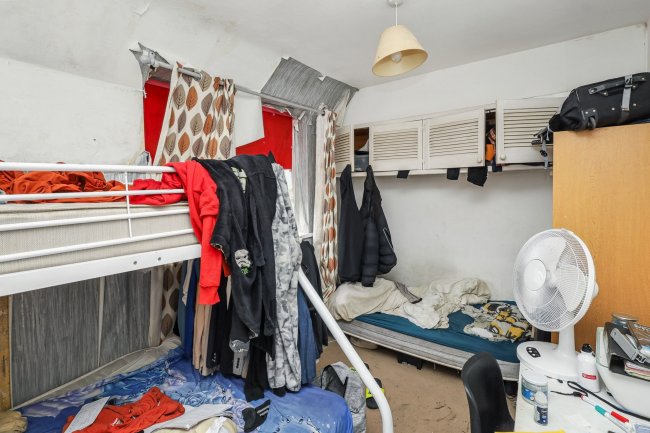 34 Stevens Road, Dagenham, Essex, RM8 2QR 8