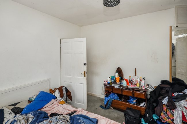 34 Stevens Road, Dagenham, Essex, RM8 2QR 8