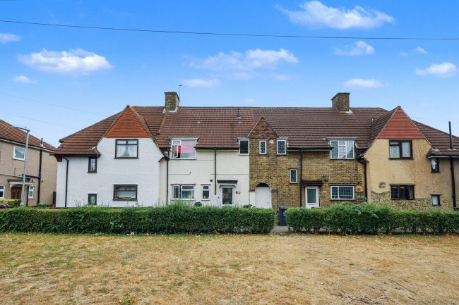 34 Stevens Road, Dagenham, Essex, RM8 2QR 8