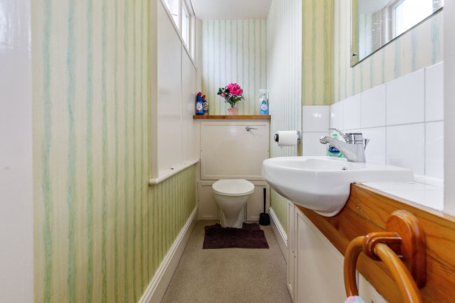 30 Hockcliffe Street, Leighton Buzzard LU7 1HJ 58